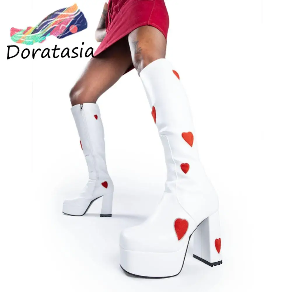 Женские сапоги на молнии DORATASIA, однотонные сапоги до середины икры на платформе и высоком каблуке, Элегантная модная обувь с сердечками
Женские сапоги на молнии DORATASIA, однотонные сапоги до середины икры на платформе и высоком каблуке, Элегантная модная обувь с сердечками