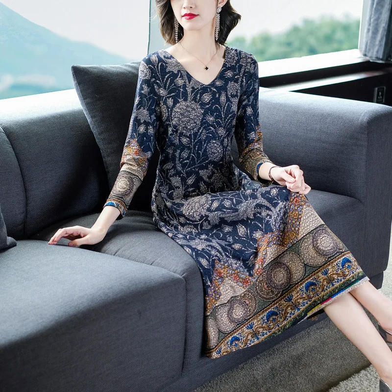 2019 Autumn Clothing New Style Middle-aged Kuotaitai Retro Large Size Middle-aged Women Dress Dress Women's Mid-length Slimming
2019 Autumn Clothing New Style Middle-aged Kuotaitai Retro Large Size Middle-aged Women Dress Dress Women's Mid-length Slimming
