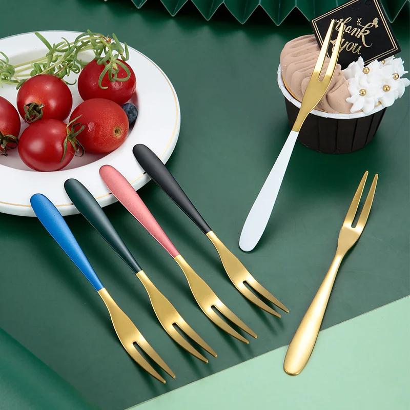 Ins net red 304 stainless steel fruit fork gold plated two tooth fruit stick cake fork moon cake dessert fork 
Ins net red 304 stainless steel fruit fork gold plated two tooth fruit stick cake fork moon cake dessert fork