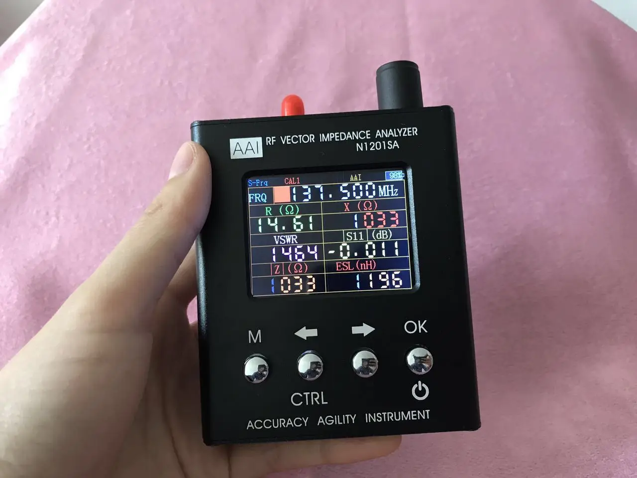 English Version N1201SA+ (35MHz-2.7GHz),N1201SA (137.5M-2.7GHz) RFID Antenna Analyzer UV RF Vector Impedance VNA
English Version N1201SA+ (35MHz-2.7GHz),N1201SA (137.5M-2.7GHz) RFID Antenna Analyzer UV RF Vector Impedance VNA