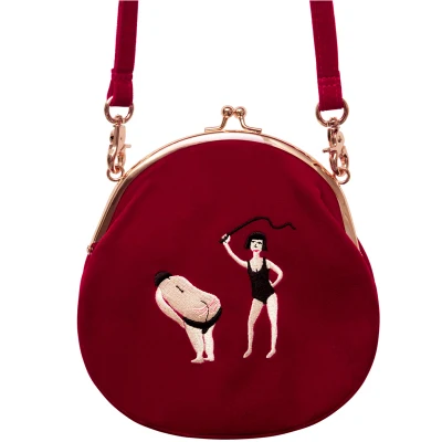 TANTO store 2019 new YIZI women Vintage bag Velvet Embroidery Women Messenger Bags In Semi-circle Round Shape Original Designed
TANTO store 2019 new YIZI women Vintage bag Velvet Embroidery Women Messenger Bags In Semi-circle Round Shape Original Designed