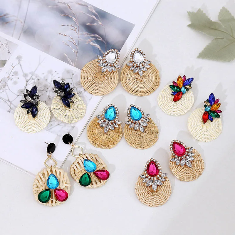 2019 Fashion Handmade Weaving Rattan Crystal Drop Earrings for Women Summer Trendy Straw Boho Dangle Earring Statement Jewelry
2019 Fashion Handmade Weaving Rattan Crystal Drop Earrings for Women Summer Trendy Straw Boho Dangle Earring Statement Jewelry