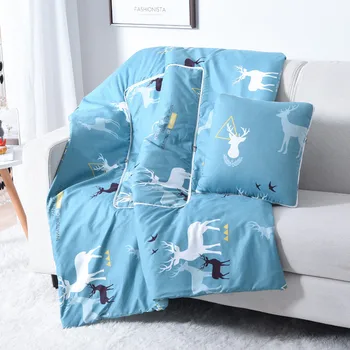 Multifunctional cotton cartoon quilt blanket portable foldable square throw pillow home office car air conditioning quilt 40*40
Multifunctional cotton cartoon quilt blanket portable foldable square throw pillow home office car air conditioning quilt 40*40