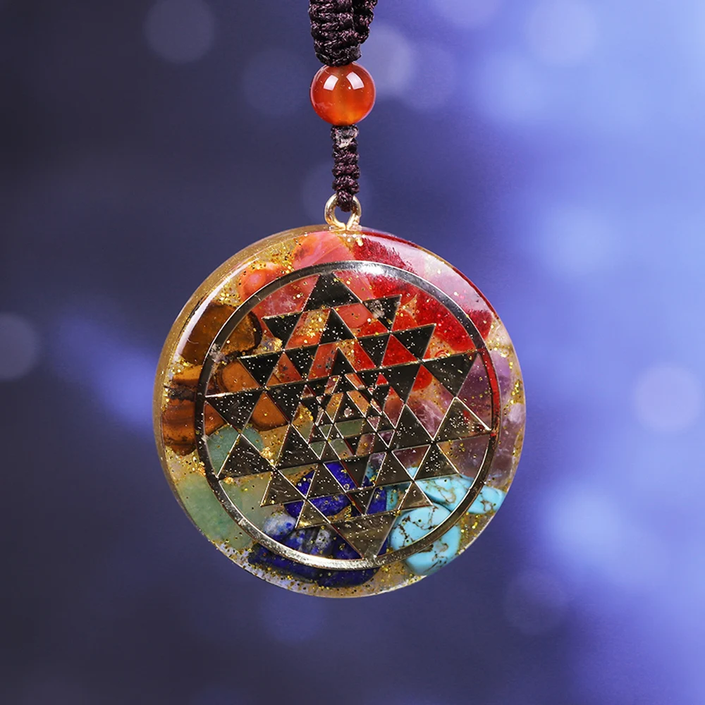 ZYAO Sri Yantra Colgante Collar Orgonita 7 Chakra Cristal Colgante Energ/ía de Alta frecuencia Colgante para Crecimiento Riqueza Talism/án