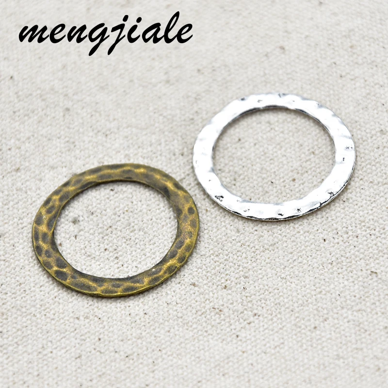 8PCS Wholesale vintage alloy charms Ring Charms Circle pendant Connectors Links charms for Jewelry Making Findings
8PCS Wholesale vintage alloy charms Ring Charms Circle pendant Connectors Links charms for Jewelry Making Findings