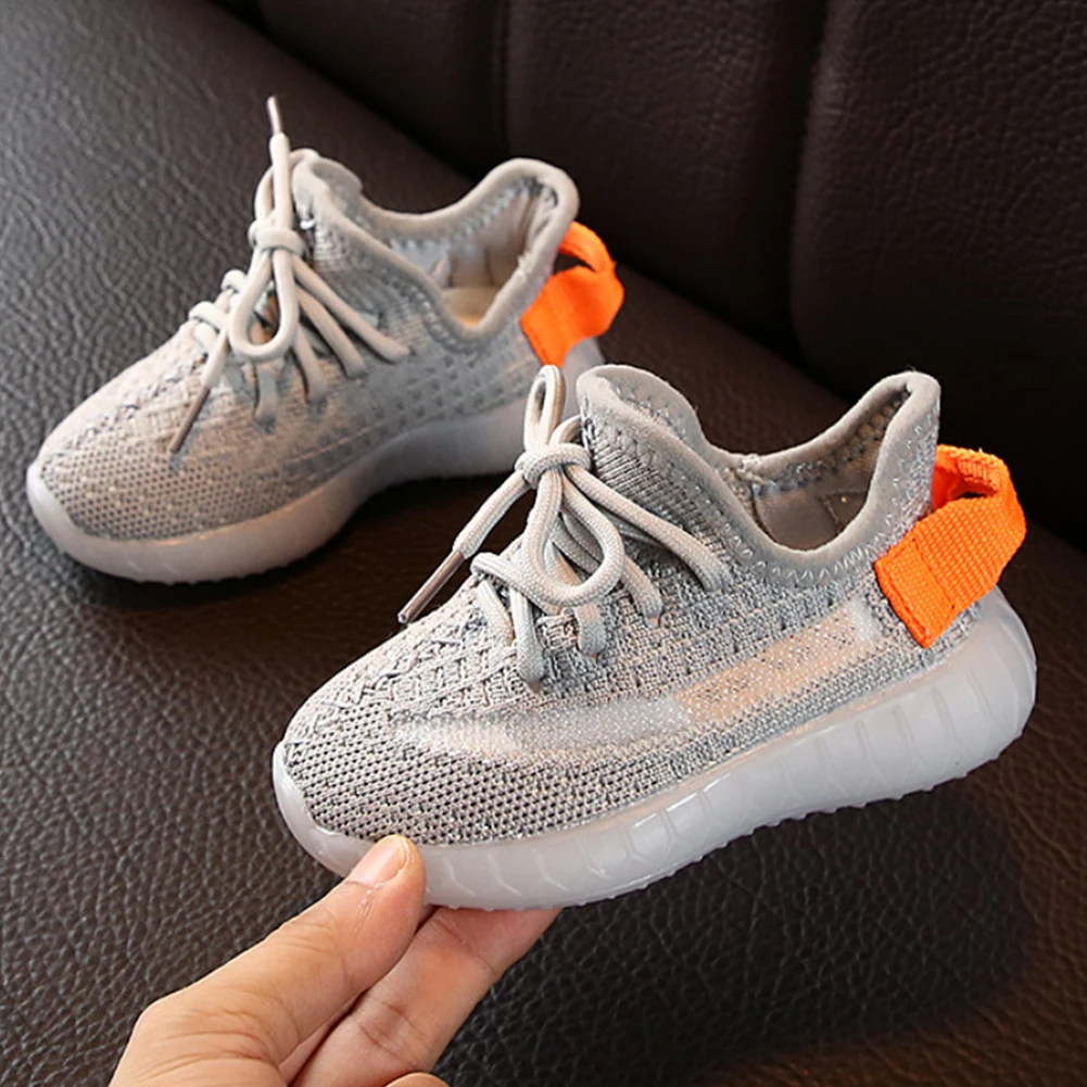 Daclay Kids Shoes Boys Girls Running Shoes Sports Sneakers LED Shoes Solid Colors Breathable for Kids
Daclay Kids Shoes Boys Girls Running Shoes Sports Sneakers LED Shoes Solid Colors Breathable for Kids