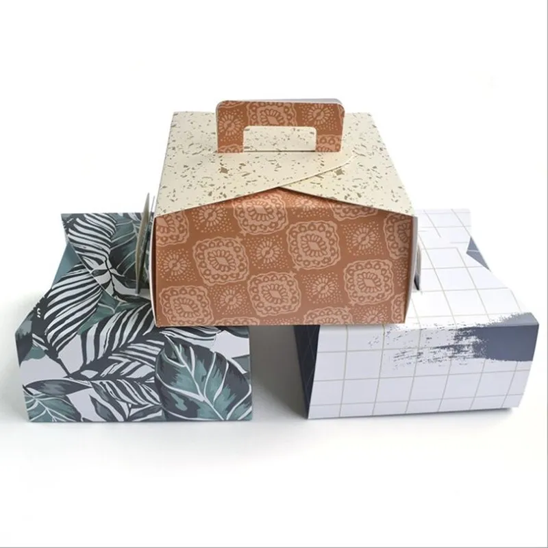 New sale Ins style creative color gift with hand carton spot universal portable color printing baking packaging carton custom
New sale Ins style creative color gift with hand carton spot universal portable color printing baking packaging carton custom