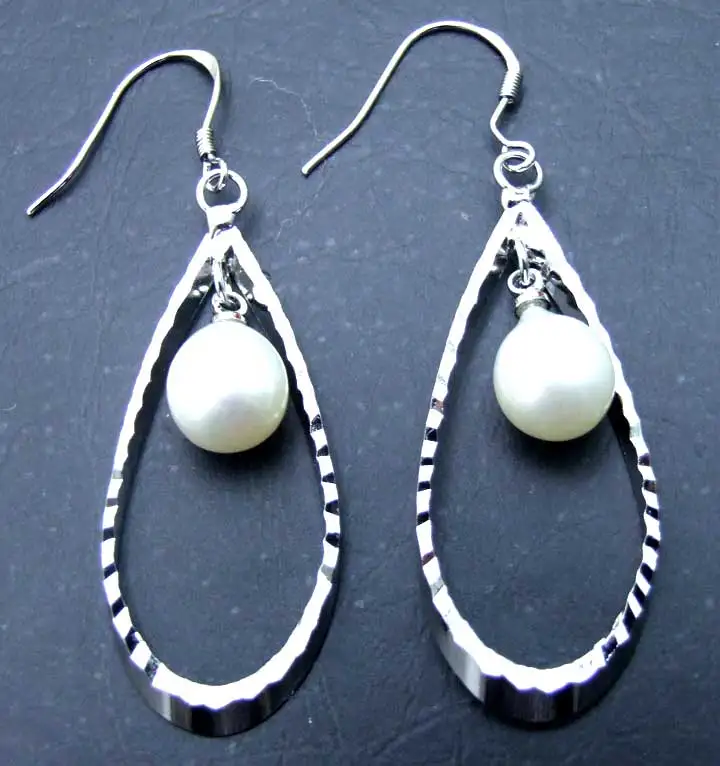 Qingmos Natural White Pearl Earring for Women With Drop 8-10mm Pearl and 55*17mm Oval Dangle Earring Silver Plated Hook ear300
Qingmos Natural White Pearl Earring for Women With Drop 8-10mm Pearl and 55*17mm Oval Dangle Earring Silver Plated Hook ear300