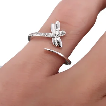 AMORUI Romantic Dragonfly Rings Silver Color Zircon Animal Ring For Women Wedding Party Statement Jewelry Adjustable Size
AMORUI Romantic Dragonfly Rings Silver Color Zircon Animal Ring For Women Wedding Party Statement Jewelry Adjustable Size