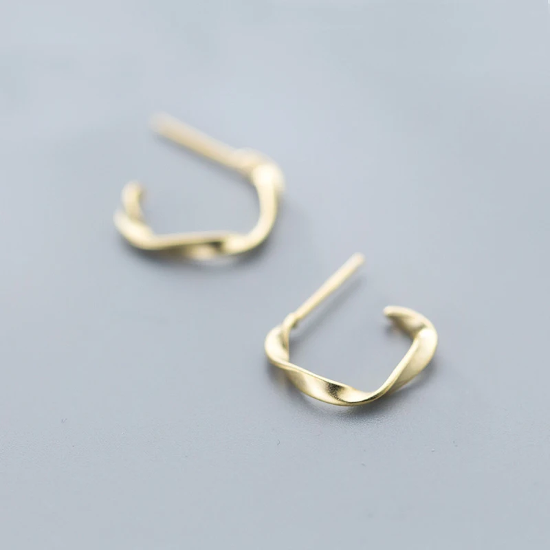 MloveAcc Geometric Earrings 925 Sterling Silver Classic Simple Twisted Line Female Stud Earrings for Women Cheap Earring Jewelry
MloveAcc Geometric Earrings 925 Sterling Silver Classic Simple Twisted Line Female Stud Earrings for Women Cheap Earring Jewelry