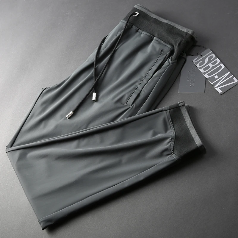 JSBDSummer high quality men's trousers silky stretch breathable fabric slim men's slim casual trousers
JSBDSummer high quality men's trousers silky stretch breathable fabric slim men's slim casual trousers