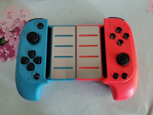 2019 New 7007F Game Controller Wireless Bluetooth Gamepad Extendable Joypad Joystick for Android/IOS Phone Tablet Windows PC
2019 New 7007F Game Controller Wireless Bluetooth Gamepad Extendable Joypad Joystick for Android/IOS Phone Tablet Windows PC