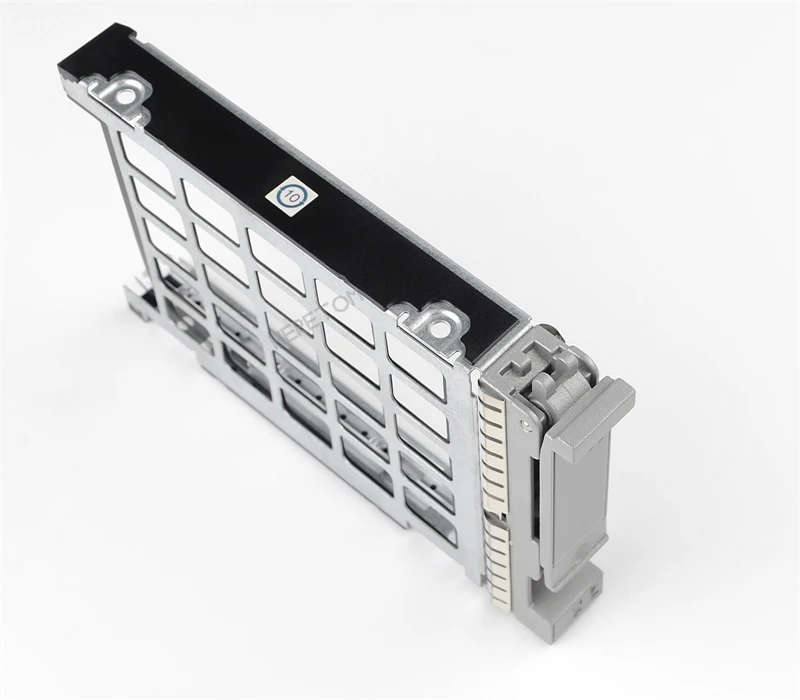 Лот из 10 шт. 800-35052-01 CISCO 2,5 дюйма, лоток жесткого диска CADDY UCS C220 / C240 / C460 M2 M3 M4
Лот из 10 шт. 800-35052-01 CISCO 2,5 дюйма, лоток жесткого диска CADDY UCS C220 / C240 / C460 M2 M3 M4