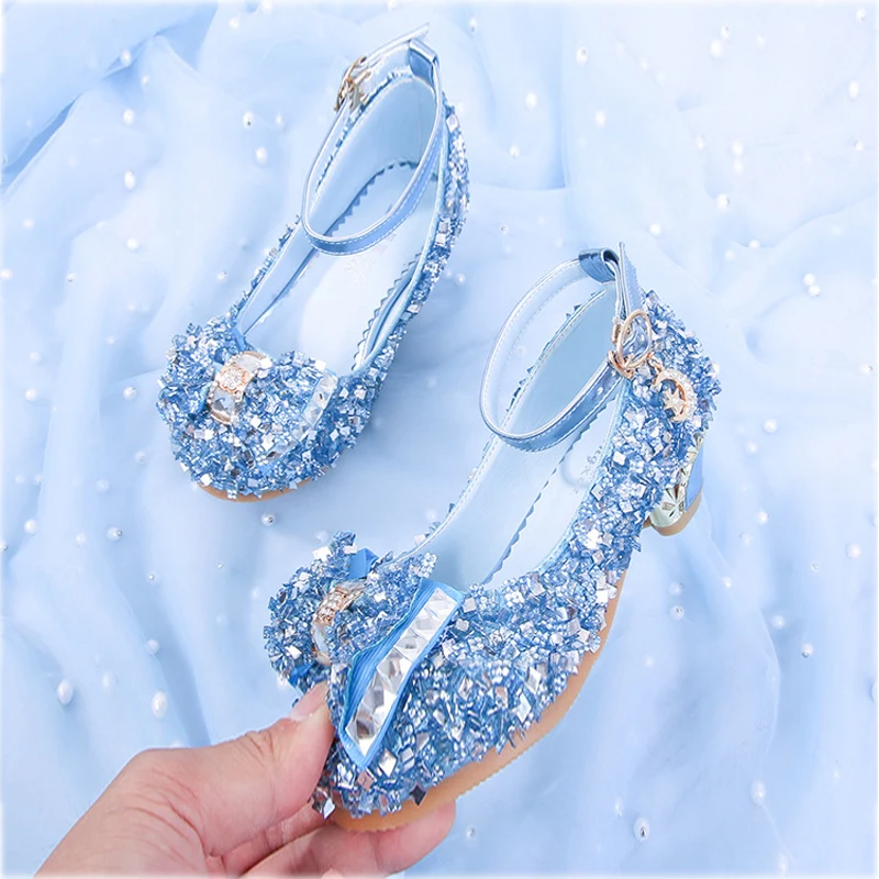 Girl fantasy crystal shoes high-heeled sequins dance fashion party bowknot rhinestone high quality Princess sandals 24-36
Girl fantasy crystal shoes high-heeled sequins dance fashion party bowknot rhinestone high quality Princess sandals 24-36