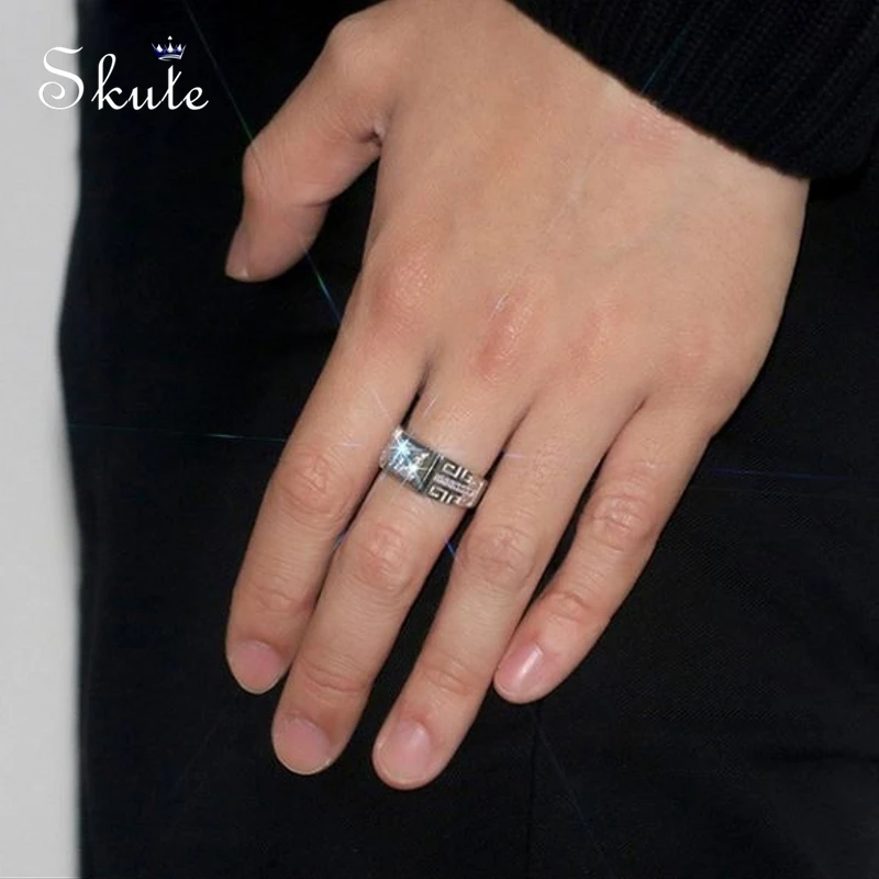 Skute Domineering CZ Zircon Crystal Open Adjustable Ring Wedding Bands Engagement Rings for Men Finger Ring Bague Male Jewelry 
Skute Domineering CZ Zircon Crystal Open Adjustable Ring Wedding Bands Engagement Rings for Men Finger Ring Bague Male Jewelry