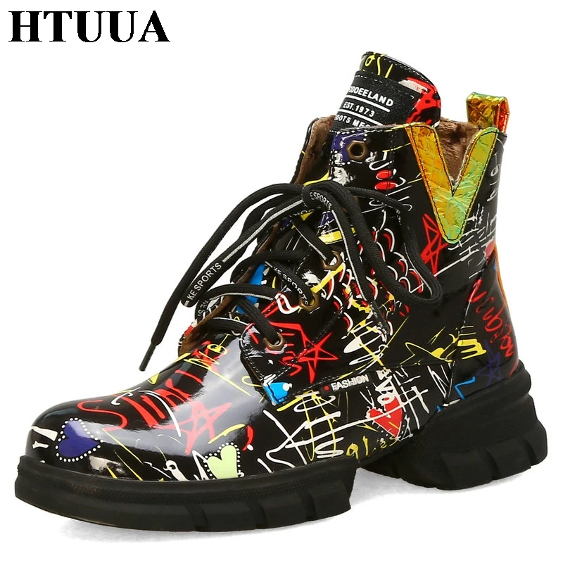 HTUUA 34-43 Women Boots British Style Graffiti Newspaper Pattern Personality Short Boots Female Students Chunky Boots SX3411
HTUUA 34-43 Women Boots British Style Graffiti Newspaper Pattern Personality Short Boots Female Students Chunky Boots SX3411
