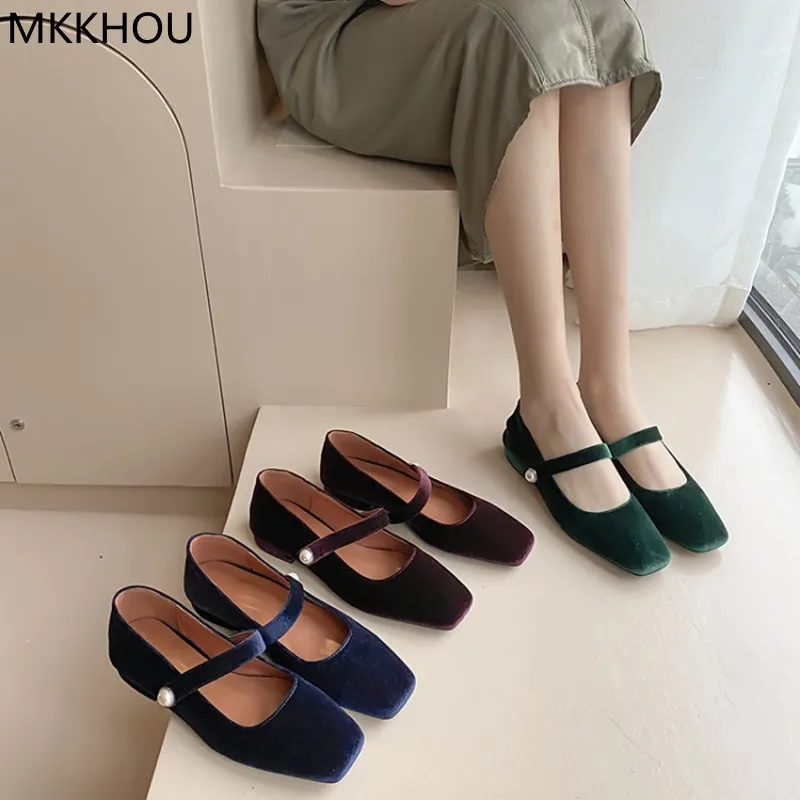 MKKHOU Fashion Single Shoes Women New Summer Retro Mary Janes Shoes High Quality Velvet Elegant Low Heel Shoes Large Size
MKKHOU Fashion Single Shoes Women New Summer Retro Mary Janes Shoes High Quality Velvet Elegant Low Heel Shoes Large Size