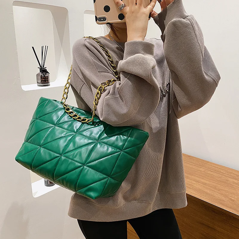 Green High Capacity Big PU Leather Shoulder Bags for Women 2021 Women's Winter Branded Trending Chain Handbags and Purses
Green High Capacity Big PU Leather Shoulder Bags for Women 2021 Women's Winter Branded Trending Chain Handbags and Purses