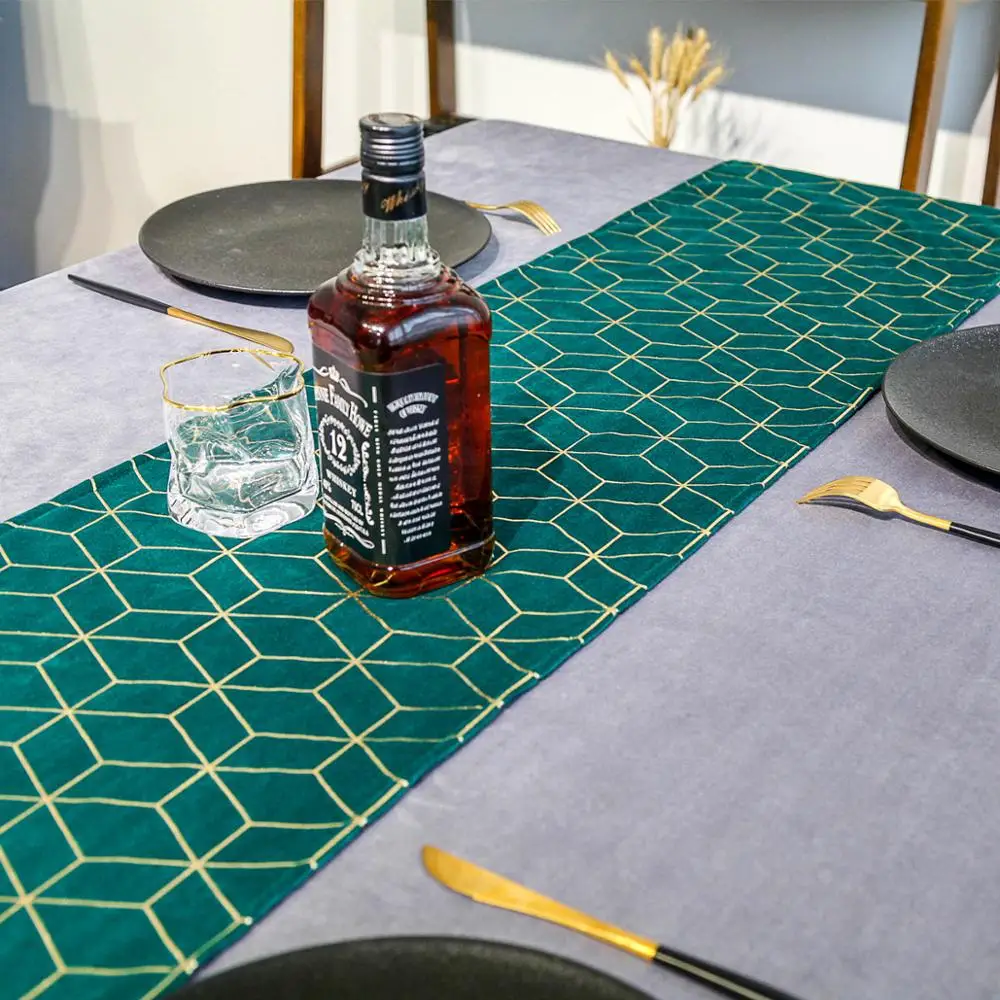 ADOREHOUSE European Vintage Green Table Runner Polyester Luxury Table Cover Rectangular Flag Wedding Table Runners Decoration
ADOREHOUSE European Vintage Green Table Runner Polyester Luxury Table Cover Rectangular Flag Wedding Table Runners Decoration