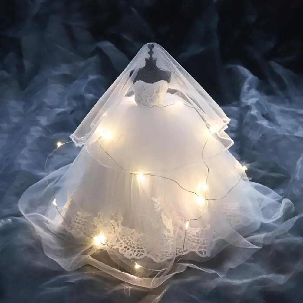 Mini White Wedding Dress Model Exquisite Wedding Craft Glowing Box for Birthday and Valentine's Day Gift Party Decoration
Mini White Wedding Dress Model Exquisite Wedding Craft Glowing Box for Birthday and Valentine's Day Gift Party Decoration