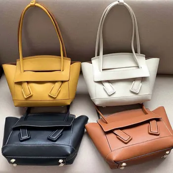 QIAOBAO Luxury Women Handbag 100% Genuine Leather Totes Messenger Bag Genuine Real Cow Leather Handbag Daily Casual Bag
QIAOBAO Luxury Women Handbag 100% Genuine Leather Totes Messenger Bag Genuine Real Cow Leather Handbag Daily Casual Bag