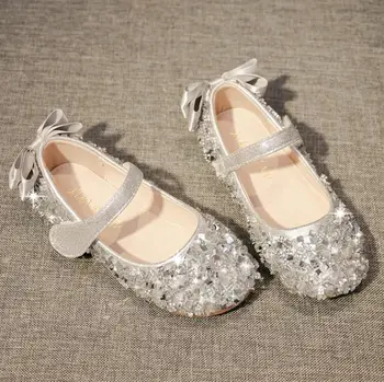 Princess Kids Leather Shoes For Girls Casual Glitter Sandals Children Dance Shoes Butterfly Knot Pink Silver Performance Shoes
Princess Kids Leather Shoes For Girls Casual Glitter Sandals Children Dance Shoes Butterfly Knot Pink Silver Performance Shoes
