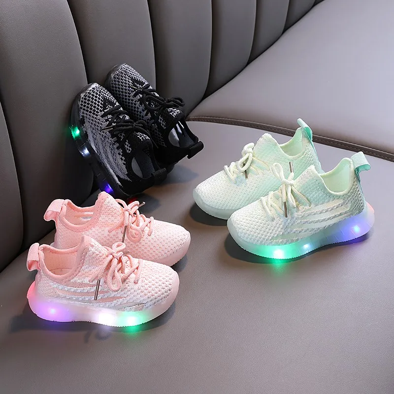 2020 New Fashion LED Light Toddler Sneaker Children Shoes Casual Baby Shoes Toddler Running Shoes Boy Shoes Kids Girls Shoes 
2020 New Fashion LED Light Toddler Sneaker Children Shoes Casual Baby Shoes Toddler Running Shoes Boy Shoes Kids Girls Shoes