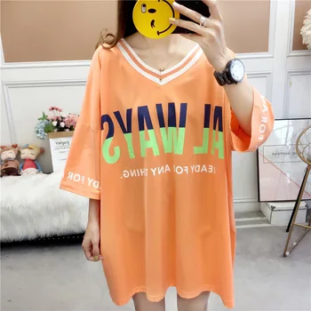 Summer's new cotton Korean version of loose short sleeves, long v-neck, large print T-shirt women's versatile top
Summer's new cotton Korean version of loose short sleeves, long v-neck, large print T-shirt women's versatile top