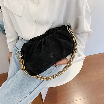 Jin Mantang Gold Chain velvet Cloud Bag For Women 2020 winter Armpit bag Lady Shoulder Handbags Female Travel Hand Bag
Jin Mantang Gold Chain velvet Cloud Bag For Women 2020 winter Armpit bag Lady Shoulder Handbags Female Travel Hand Bag