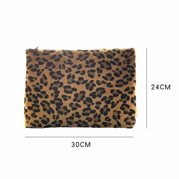 Leopard pattern fur wallet Large capacity men's and women's wallets High quality wallets Cards Large wallets Underarm wallets
Leopard pattern fur wallet Large capacity men's and women's wallets High quality wallets Cards Large wallets Underarm wallets