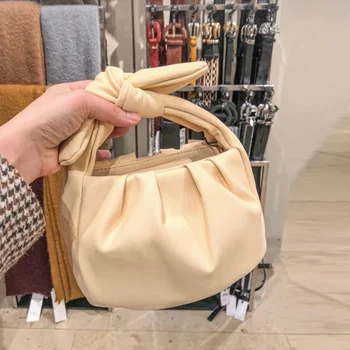 2020 New Fold Portable Small Bag Soft PU Cloud Small Yellow Bag Simple Shoulder Bag Armpit Ruched Bag Purses and Handbags
2020 New Fold Portable Small Bag Soft PU Cloud Small Yellow Bag Simple Shoulder Bag Armpit Ruched Bag Purses and Handbags