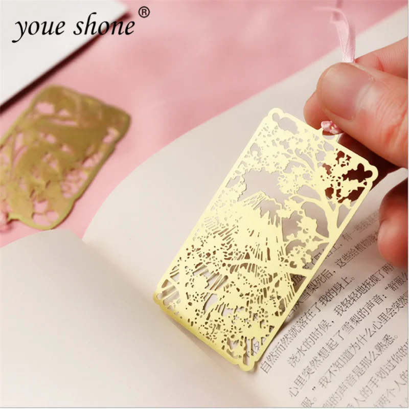 1PCS Bookmark 8 styles Metal Hollow Mini Bookmark For Books Paper Clips Student book tags Office School Supplies Stationery
1PCS Bookmark 8 styles Metal Hollow Mini Bookmark For Books Paper Clips Student book tags Office School Supplies Stationery