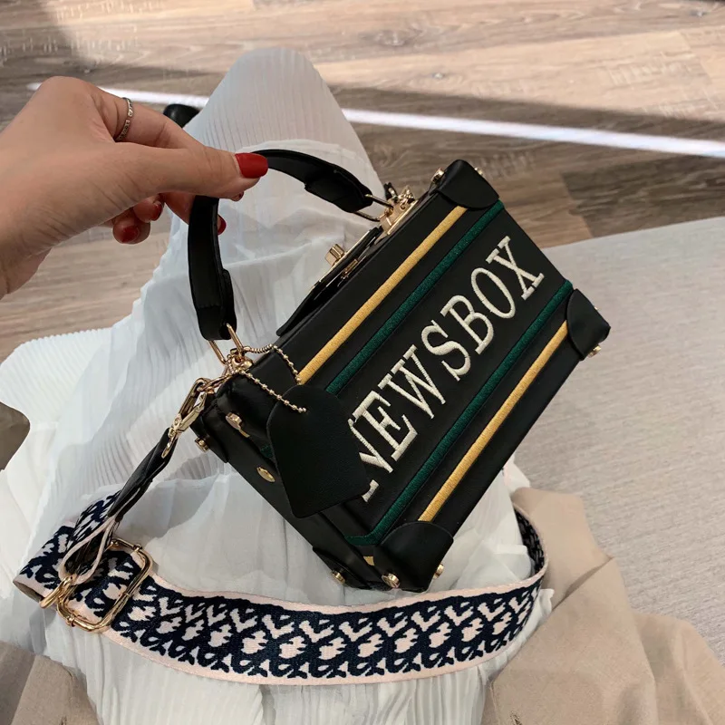 New Arrival Textured Women's 2019 Autumn And Winter New Style Lettered Embroidery Broadband One-Shoulder Handbag Shoulder Bag Sq
New Arrival Textured Women's 2019 Autumn And Winter New Style Lettered Embroidery Broadband One-Shoulder Handbag Shoulder Bag Sq