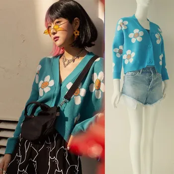 Women's Floral Printing Oversized Knitted Sweater Female Sweet Loose V-Neck Cardigans One Size Sweater
Women's Floral Printing Oversized Knitted Sweater Female Sweet Loose V-Neck Cardigans One Size Sweater