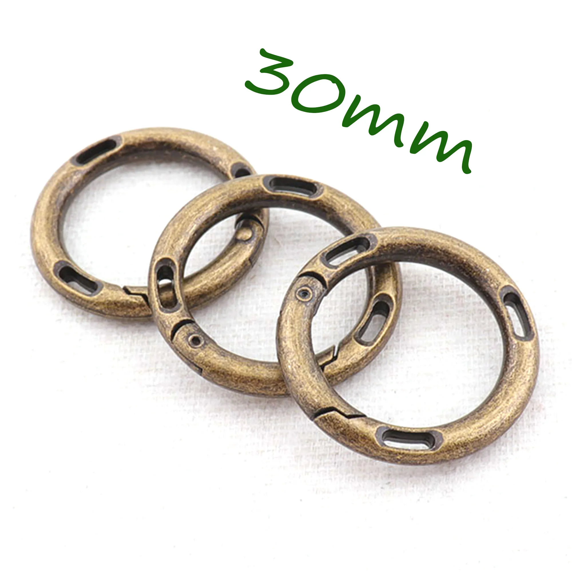 8 PCS Spring Rings Antique Bronze Spring buckles Gate Ring Clasp Snap Ring Screw for webbing Purse Bag Handbag Dog Collar 30mm
8 PCS Spring Rings Antique Bronze Spring buckles Gate Ring Clasp Snap Ring Screw for webbing Purse Bag Handbag Dog Collar 30mm
