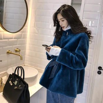 Real Fur Coat Women Winter Sheep Fur Jacket Korean Shearling Natural Wool Fur Coats for Women clothes 2020 KQ-1828 KJ3163
Real Fur Coat Women Winter Sheep Fur Jacket Korean Shearling Natural Wool Fur Coats for Women clothes 2020 KQ-1828 KJ3163