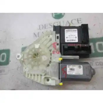 WINDOW MOTOR FRONT LEFT VOLKSWAGEN GOLF VI (5K1) 5K0959793 5K0959701D 21 PINS + 22 PINS
WINDOW MOTOR FRONT LEFT VOLKSWAGEN GOLF VI (5K1) 5K0959793 5K0959701D 21 PINS + 22 PINS