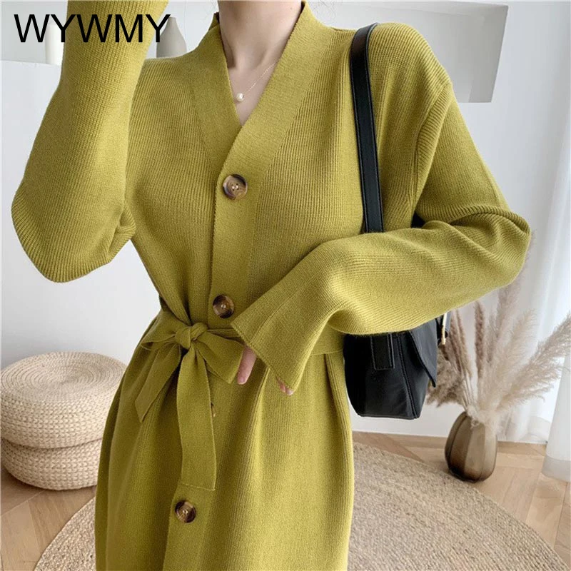 Женское трикотажное платье-свитер с поясом и длинным рукавом
Женское трикотажное платье-свитер с поясом и длинным рукавом