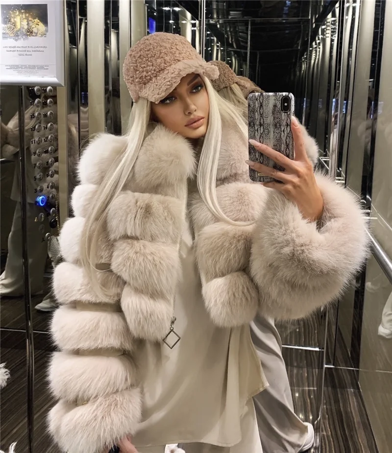 New Fashion Plus Size Women Crop Top Faux Fox Fur Coat Winter Thick Fluffy Long Sleeve Short Style Slim Furry Fur Jacket 2020
New Fashion Plus Size Women Crop Top Faux Fox Fur Coat Winter Thick Fluffy Long Sleeve Short Style Slim Furry Fur Jacket 2020