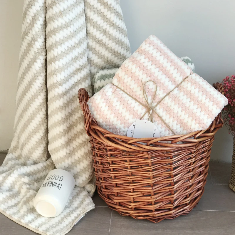 Japan Striped Cation Sports Bath Towel with Tassels Travel Gym Camping Bath Sauna Beach Gym Pool Blanket Absorbent Easy Care
Japan Striped Cation Sports Bath Towel with Tassels Travel Gym Camping Bath Sauna Beach Gym Pool Blanket Absorbent Easy Care