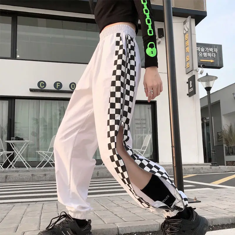 Plaid Joggers Pants Y2K Side Zipper Hip-hop Pants Harajuku Baggy Casual Pants woman 2020 New White Sweatpants Woman Sexy
Plaid Joggers Pants Y2K Side Zipper Hip-hop Pants Harajuku Baggy Casual Pants woman 2020 New White Sweatpants Woman Sexy