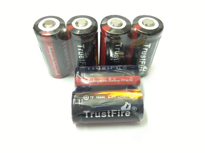 

TrustFire Protected 16340 880mAh 3.7V Rechargeable Li-ion Battery Lithium Batteries with PCB For LED Flashlights/Laser Pen