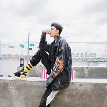 Autumn new men's jacket original trend high street hip hop maple leaf print denim jacket
Autumn new men's jacket original trend high street hip hop maple leaf print denim jacket