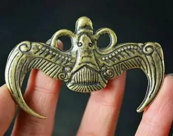 Chinese Collection Old Asian Brass Copper Carving Animal Bat Bring Wealth And Blessing Exquisite Necklace Pendant Statue
Chinese Collection Old Asian Brass Copper Carving Animal Bat Bring Wealth And Blessing Exquisite Necklace Pendant Statue