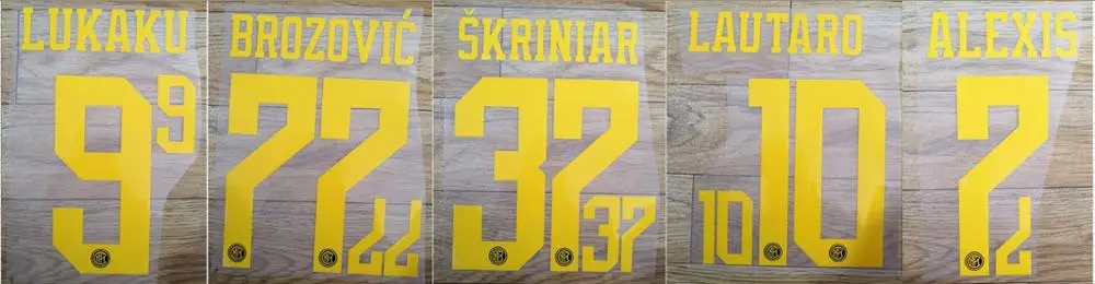 2019-2020 third away ALEXIS SKRINIAR LUKAKU ICARDI LAUTARO NAINGGOLAN SKRINIAR PERISIC BROZOVIC nameset patch badge
2019-2020 third away ALEXIS SKRINIAR LUKAKU ICARDI LAUTARO NAINGGOLAN SKRINIAR PERISIC BROZOVIC nameset patch badge