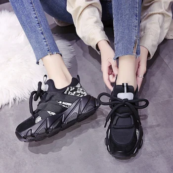 2020 Spring Ankle Sneakers Designer Non-slip Walking Lace-up Snake Pattern Patchwork Casual Mesh Thick Bottom Leisure U17-80
2020 Spring Ankle Sneakers Designer Non-slip Walking Lace-up Snake Pattern Patchwork Casual Mesh Thick Bottom Leisure U17-80