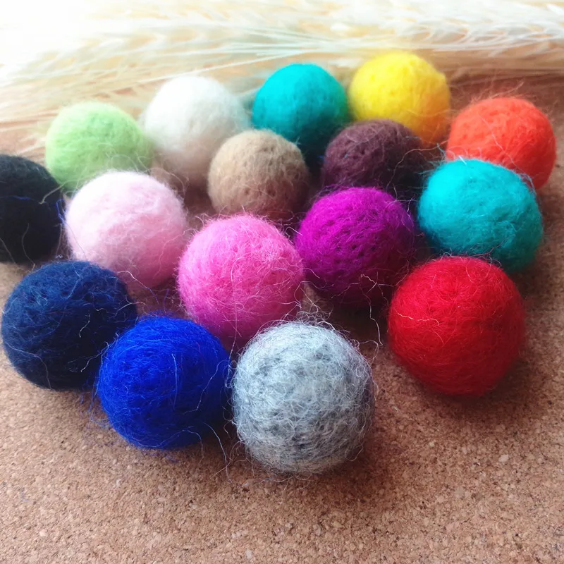 Wholesale 200PCS/Lot 20MM Army Green Wool Felt Ball Beads Handmade DIY Jewelry Woven Balls Beads without hole Hair Elastic Band
Wholesale 200PCS/Lot 20MM Army Green Wool Felt Ball Beads Handmade DIY Jewelry Woven Balls Beads without hole Hair Elastic Band