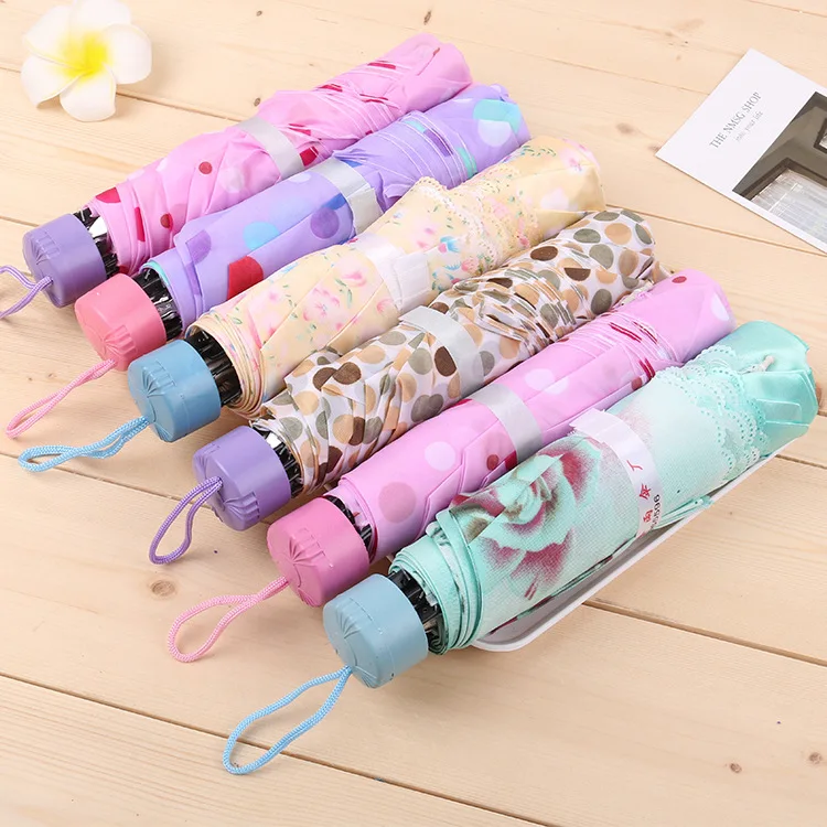 Collapsable Pole Couples Floral Umbrella Portable Three-fold Umbrella Creative Outdoor All-Weather Umbrella Manual Folding Umbre
Collapsable Pole Couples Floral Umbrella Portable Three-fold Umbrella Creative Outdoor All-Weather Umbrella Manual Folding Umbre
