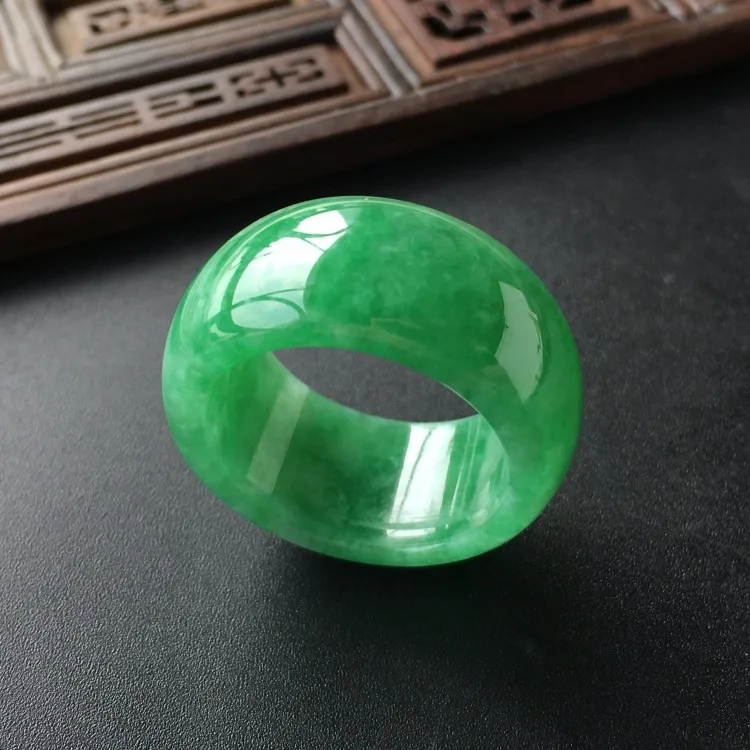 Natural Myanmar green jadeite jade ring, handmade sculpture simple jade ring, men party wedding jewelry gift rings for men
Natural Myanmar green jadeite jade ring, handmade sculpture simple jade ring, men party wedding jewelry gift rings for men
