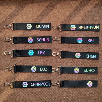 1PC Kpop EXO Keychain for Girls Fans Gift Phone Strap Laser Keyring Trendy Personality Letter Printed Keychain Unisex
1PC Kpop EXO Keychain for Girls Fans Gift Phone Strap Laser Keyring Trendy Personality Letter Printed Keychain Unisex